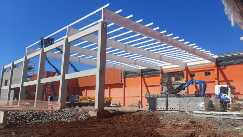 <br />
<b>Notice</b>:  Undefined variable: alt2 in <b>/home/mtmetal/www/template/servicos.php</b> on line <b>28</b><br />
